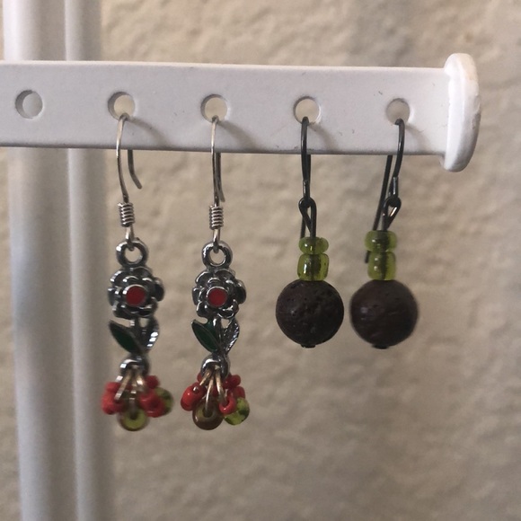 Set of 3 dangling earrings - Picture 3 of 4